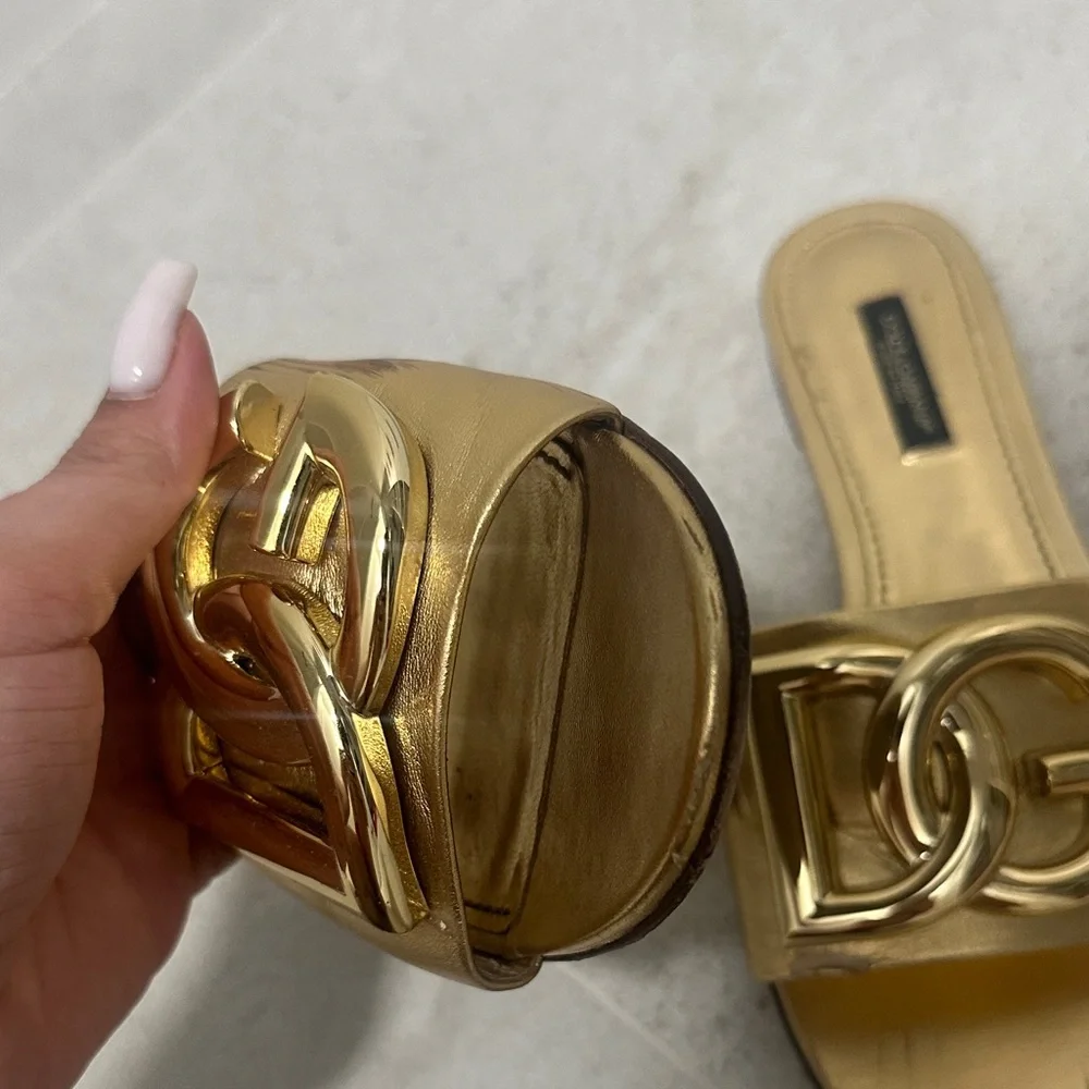 Dolce & Gabbana Metallic Gold Slide Sandals - Picture 7 of 13